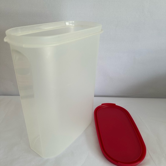 Tupperware Storage Container - Picture 2 of 5